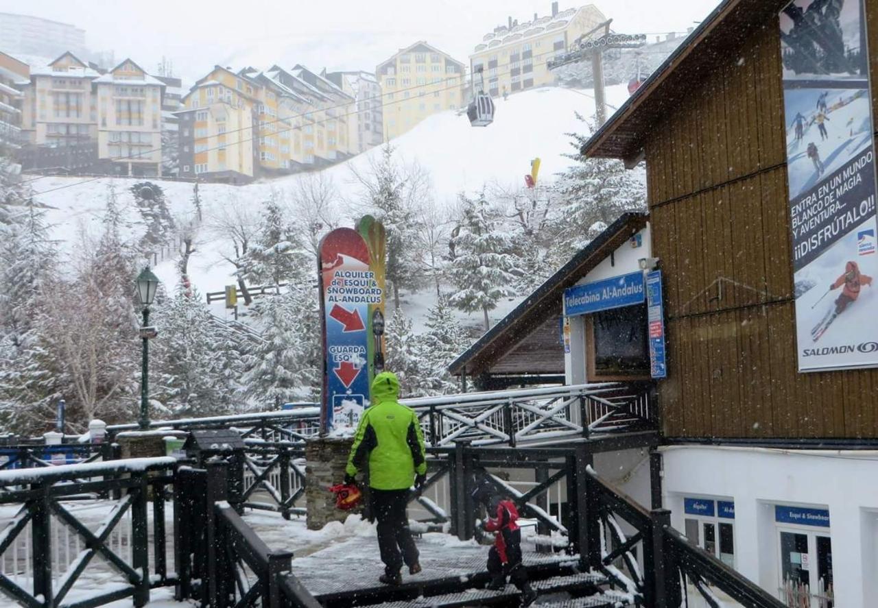 Miramar Ski A Pie De Pista سْييرا نيفادا المظهر الخارجي الصورة