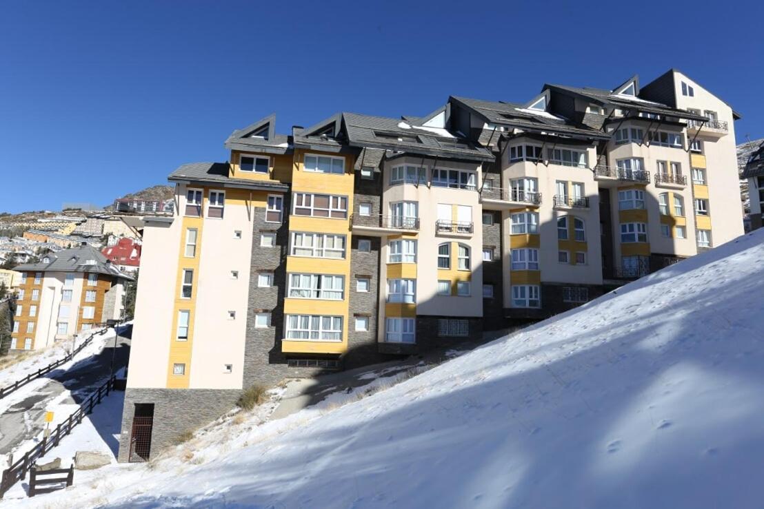 Miramar Ski A Pie De Pista سْييرا نيفادا المظهر الخارجي الصورة